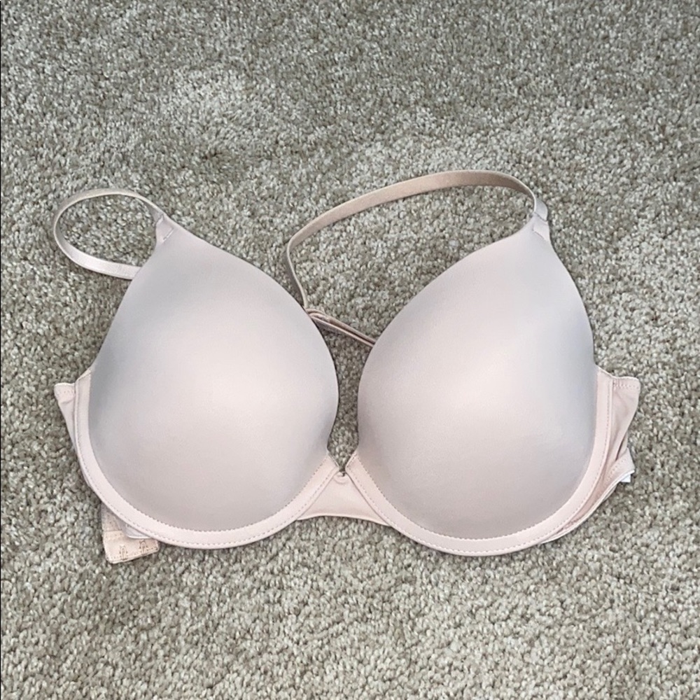 PINK Bra. Size 34C. Good Condition.